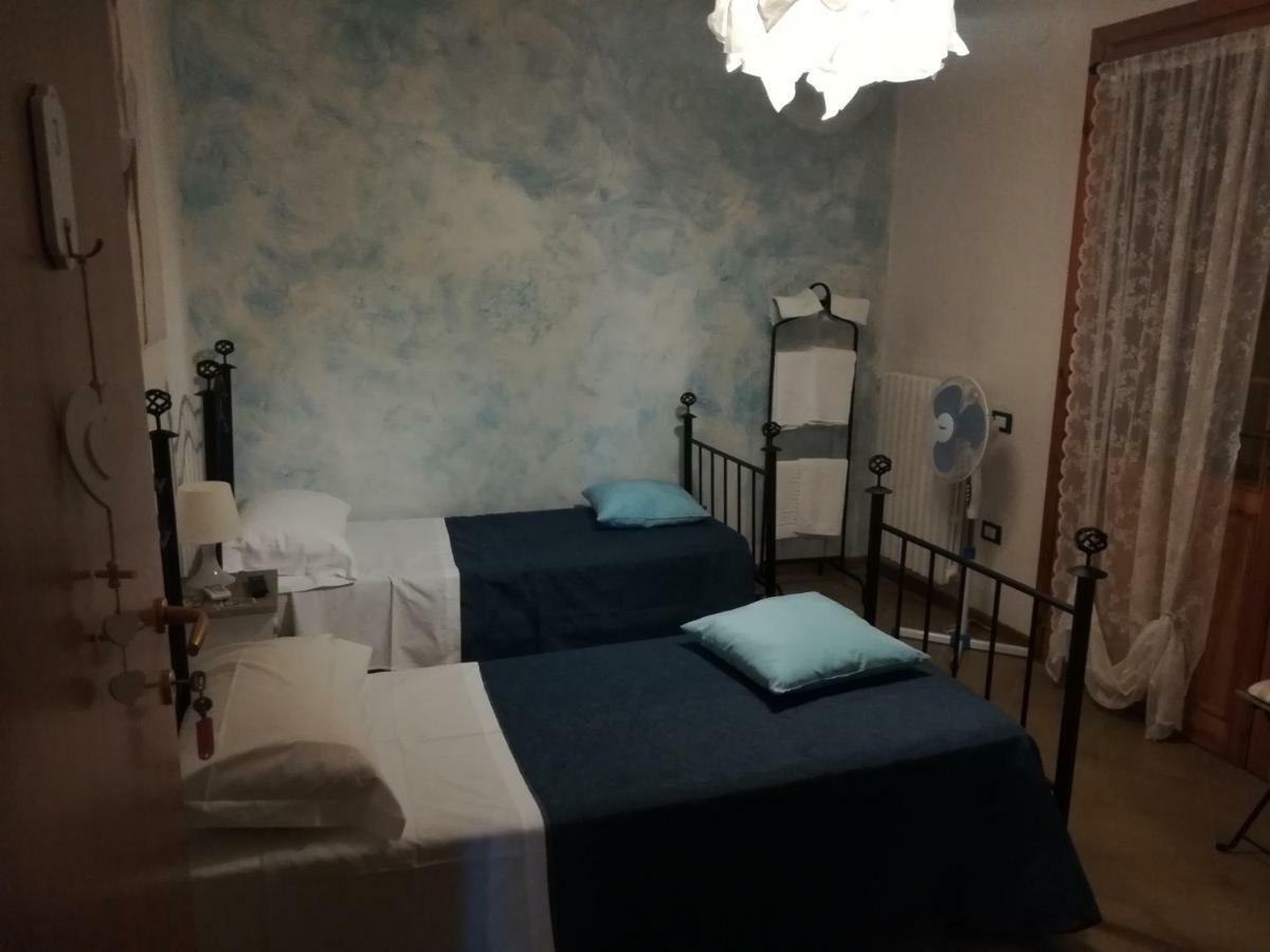 קייטי La Noce Bed And Breakfast מראה חיצוני תמונה